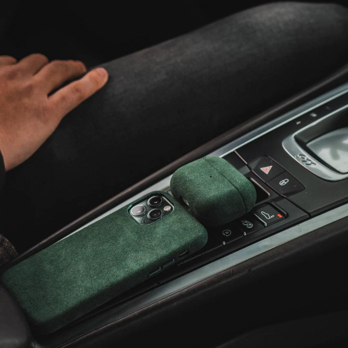 AirPods (3rd generation) Alcantara Case - Midnight Green, Afbeelding 5