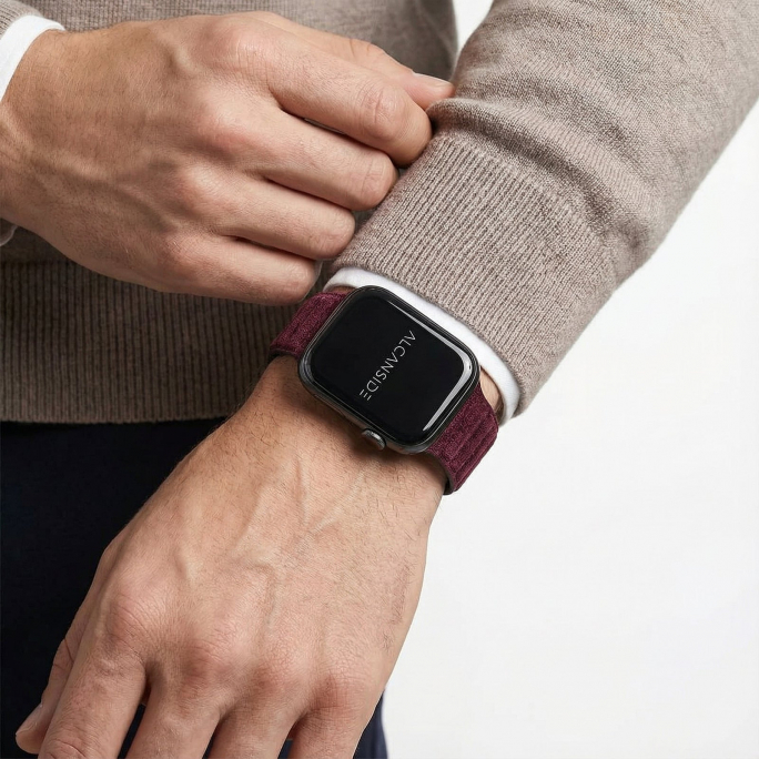 Alcantara Apple Watch Band - Wine Red - 42/44/45/46mm & Ultra (49mm), Image 3