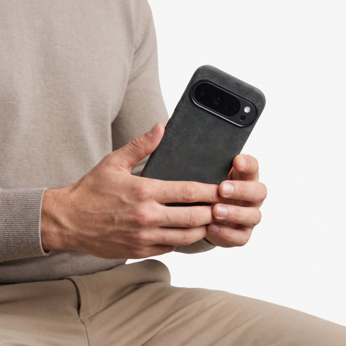 Google Pixel 10 - Alcantara Case - Space Grey, Image 3