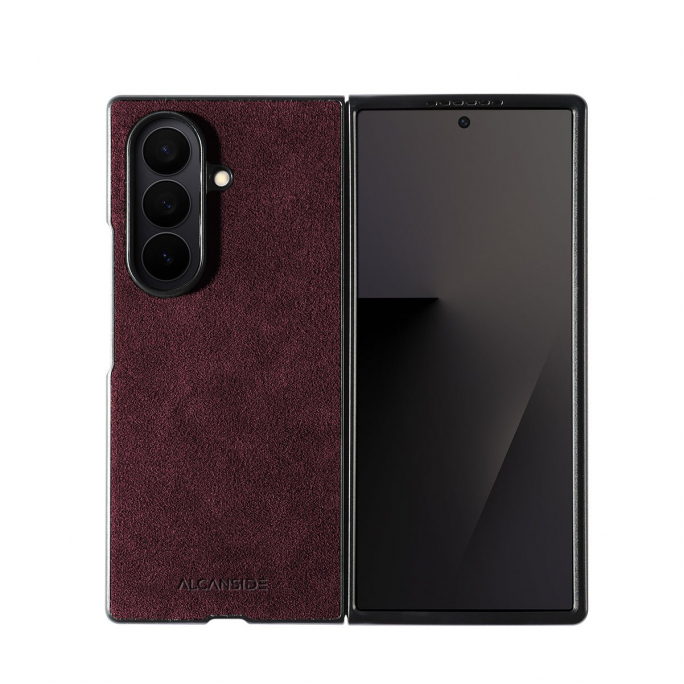 Samsung Galaxy Z Fold 7 - Alcantara Case - Wine Red, 69€, Afbeelding 3 Samsung Galaxy Z Fold 7 - Alcantara Case - Wine Red, Afbeelding 3